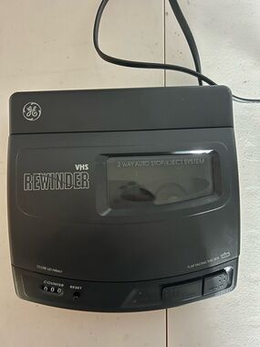 GE 2 Way VHS Rewinder